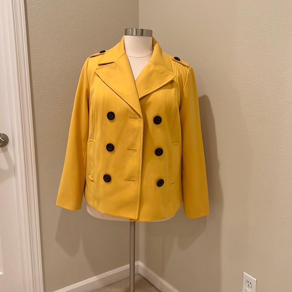 Old Navy yellow wool blend pea coat size XL